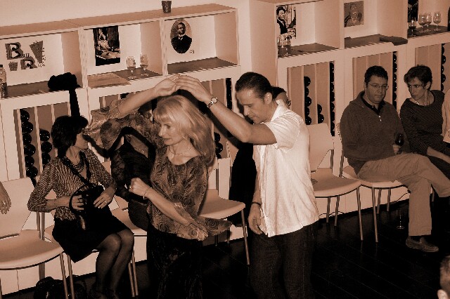 min 2006 12 16 beaune boogie 359 sepia